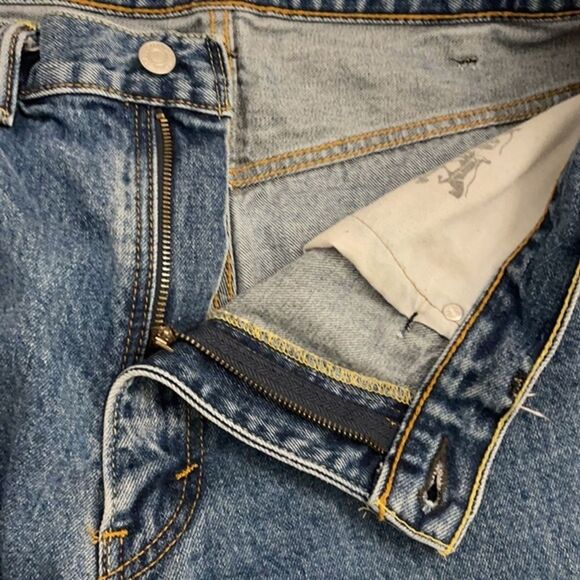 Levi's 550 Relaxed Fit Denim Blue Jeans Mens Size 38X30 - Picture 11 of 12
